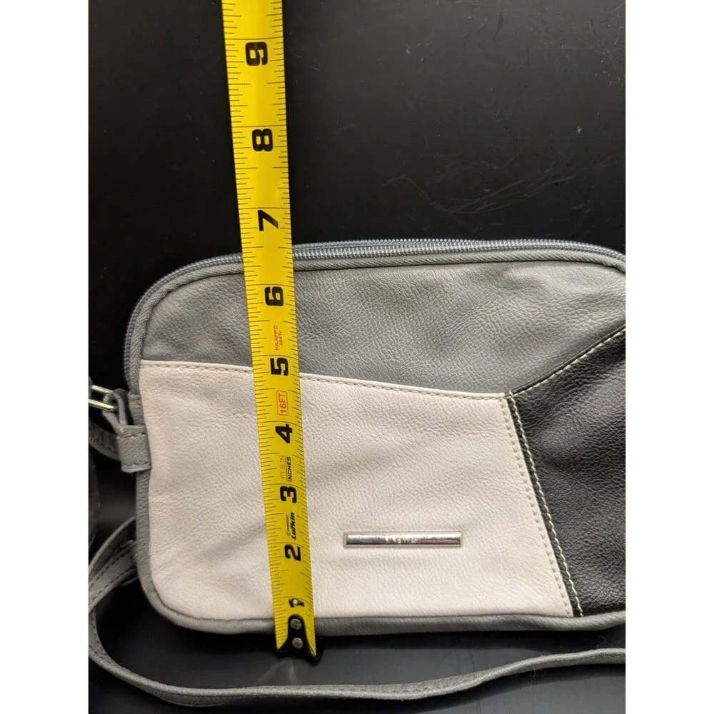 Nine West Zippered Top Crossbody Bag Purse Black Faux Leather Adjustable Strap